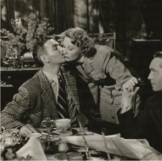 Кадр из Час перед рассветом (1944) Кадр 1 из фильма Час перед рассветом / The Hour Before the Dawn (1944)