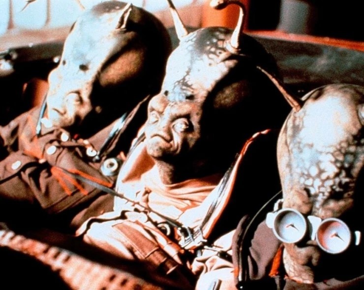 Кадр из Завоеватели из космоса (1989) Кадр 3 из фильма Завоеватели из космоса / Spaced Invaders (1989)