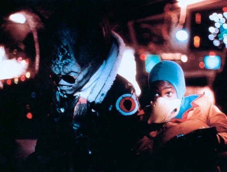 Кадр из Завоеватели из космоса (1989) Кадр 1 из фильма Завоеватели из космоса / Spaced Invaders (1989)