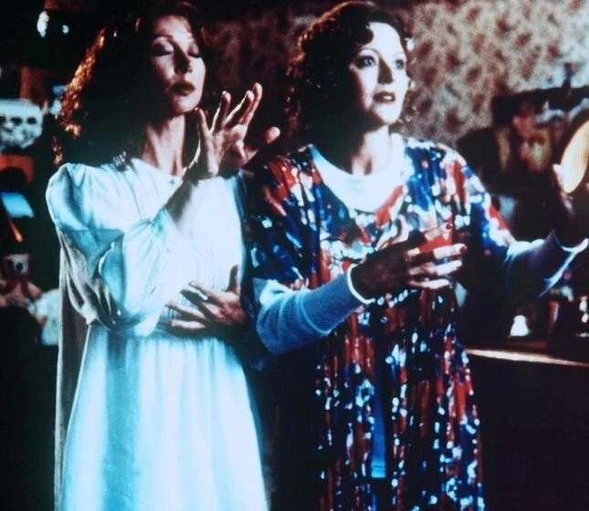 Кадр из Сабрина юная ведьмочка (1996) Кадр 3 из фильма Сабрина юная ведьмочка / Sabrina the Teenage Witch (1996)