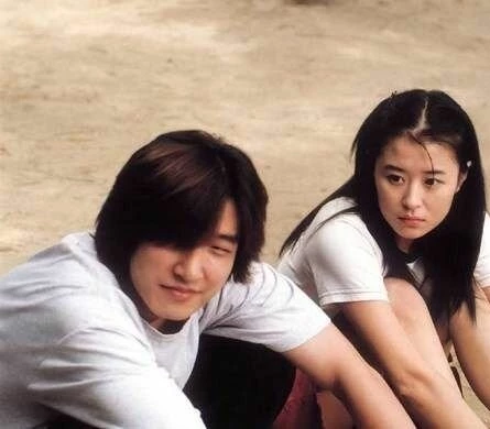 Кадр из Ва-ни и Чун-ха (2001) Кадр 1 из фильма Ва-ни и Чун-ха / Waneiwa Junha (2001)