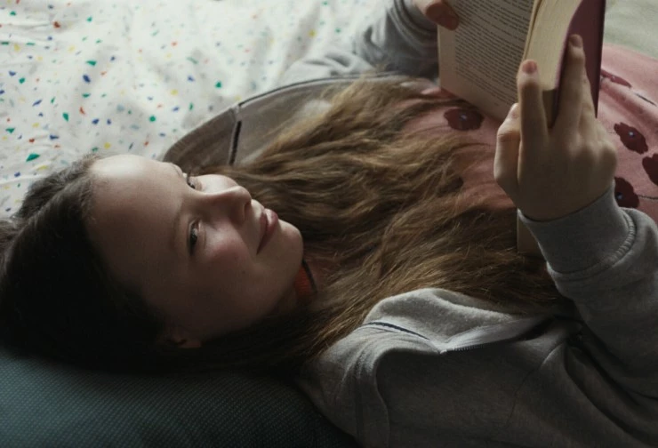 Кадр из Что знает Мариэль (2025) Кадр 1 из фильма Что знает Мариэль / Was Marielle weiß (2025)