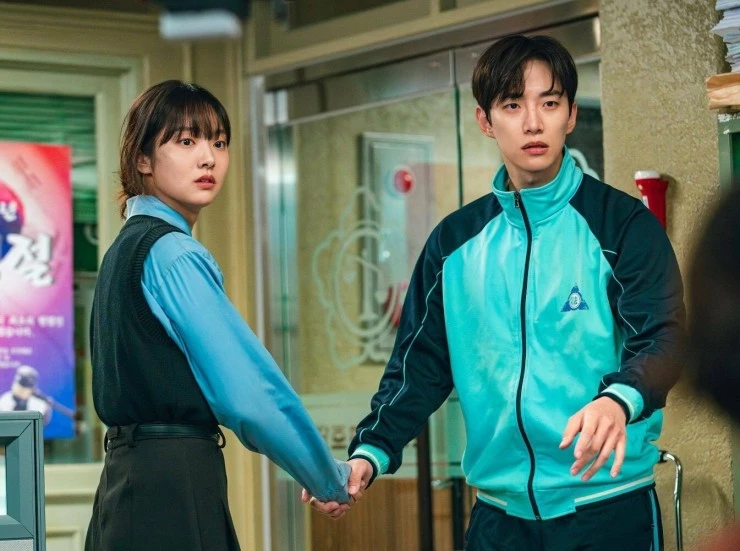 Кадр из Денежный герой (2025) Кадр 3 из сериала Денежный герой / Kaesyeoro (2025)