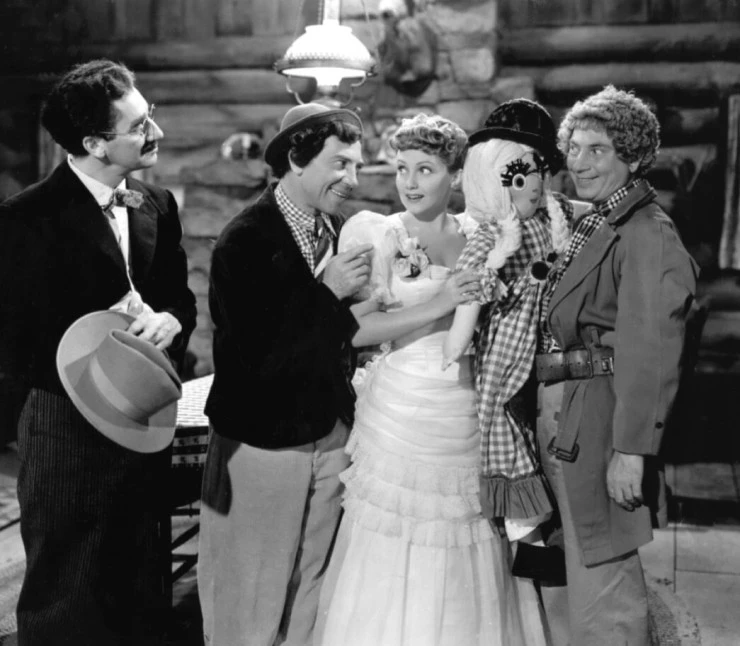 Кадр из На Запад (1940) Кадр 3 из фильма На Запад / Go West (1940)