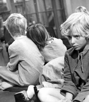 Кадр из Сиротка (1976) Кадр 3 из фильма Сиротка / Árvácska (1976)