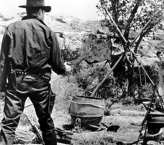 Кадр из Перестрелка в Додж-Сити (1959) Кадр 3 из фильма Перестрелка в Додж-Сити / The Gunfight at Dodge City (1959)